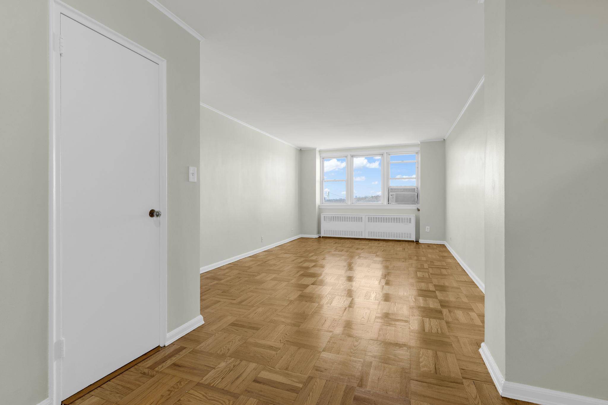 Bronx, NY 10463,60 Knolls CRES #10D