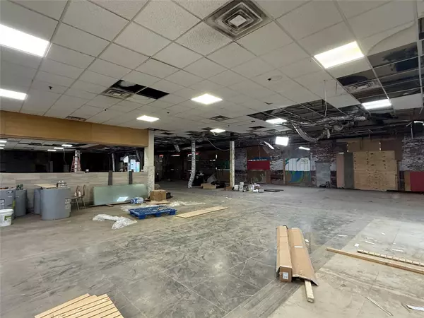 Elmhurst, NY 11373,82-02 45th Avenue