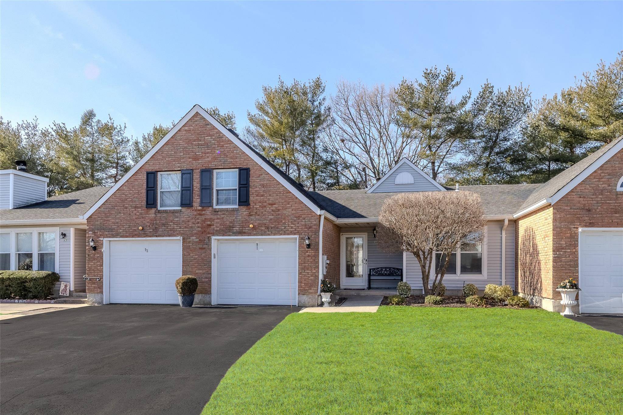 91 Standish DR,  Mount Sinai,  NY 11766