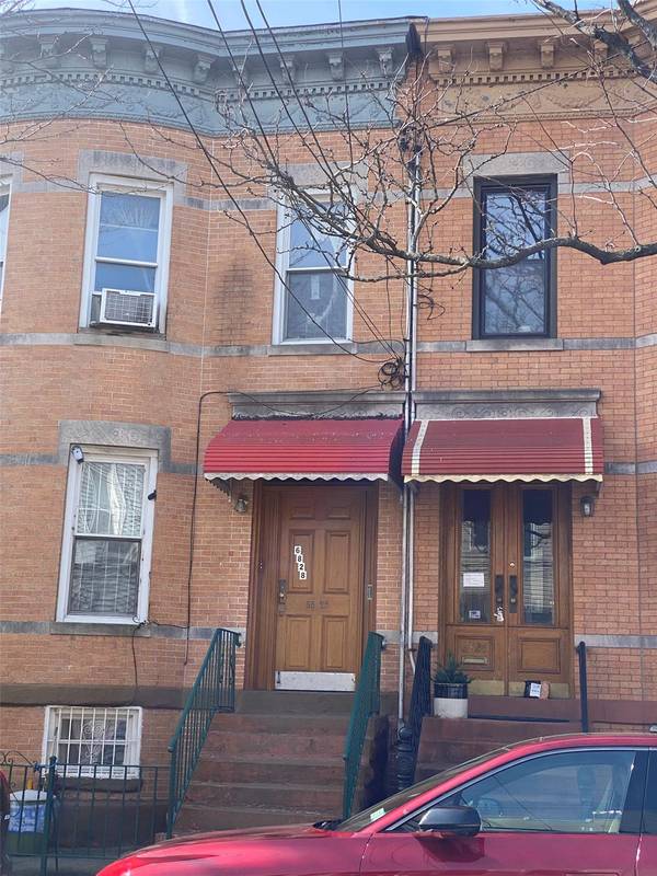 Ridgewood, NY 11385,68-28 60th ST