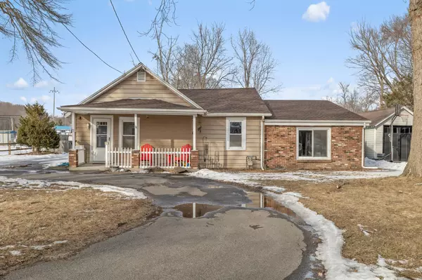 7 Robinson ST, Saugerties, NY 12477