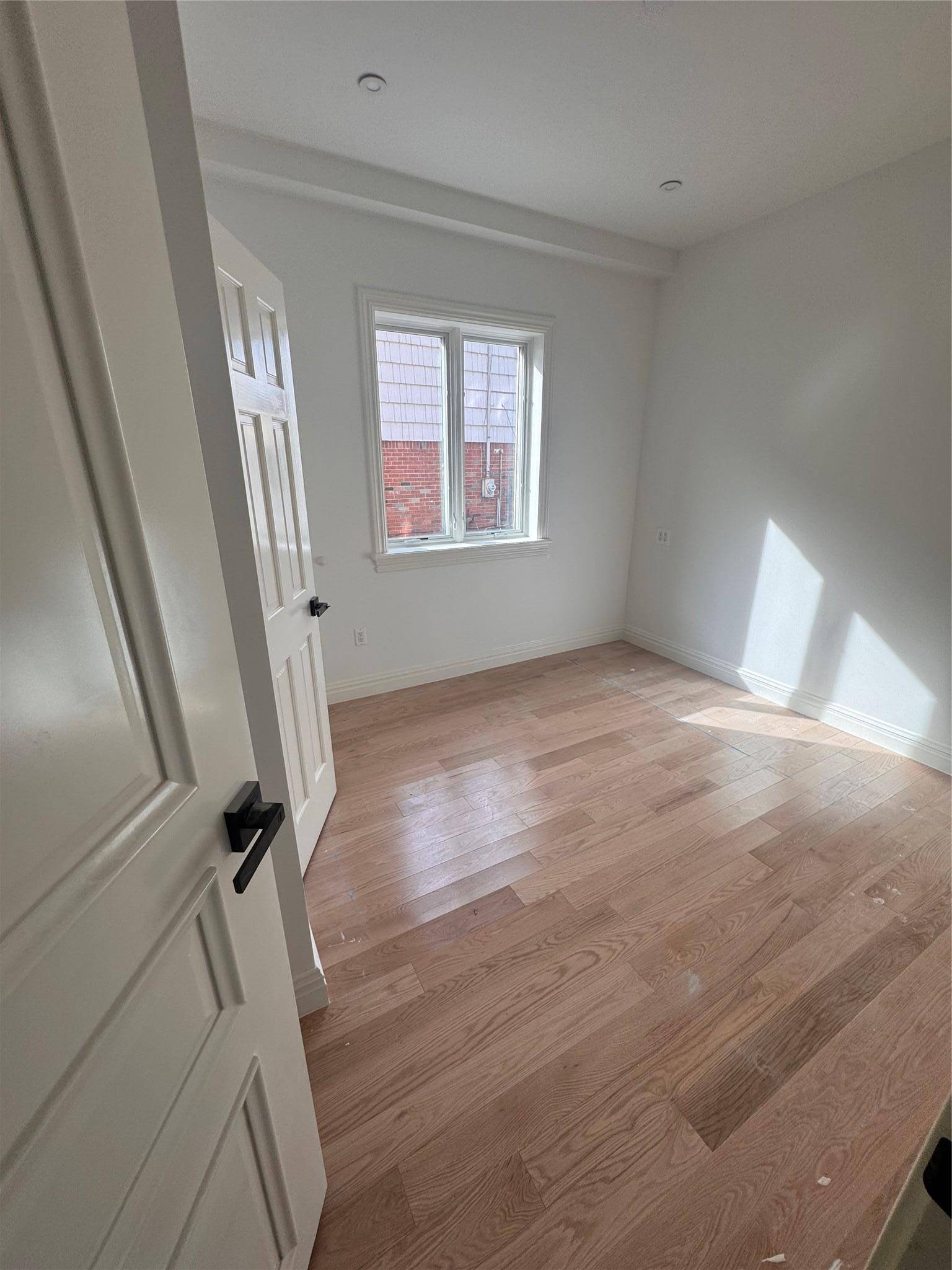 Fresh Meadows, NY 11354,71-39 166 ST
