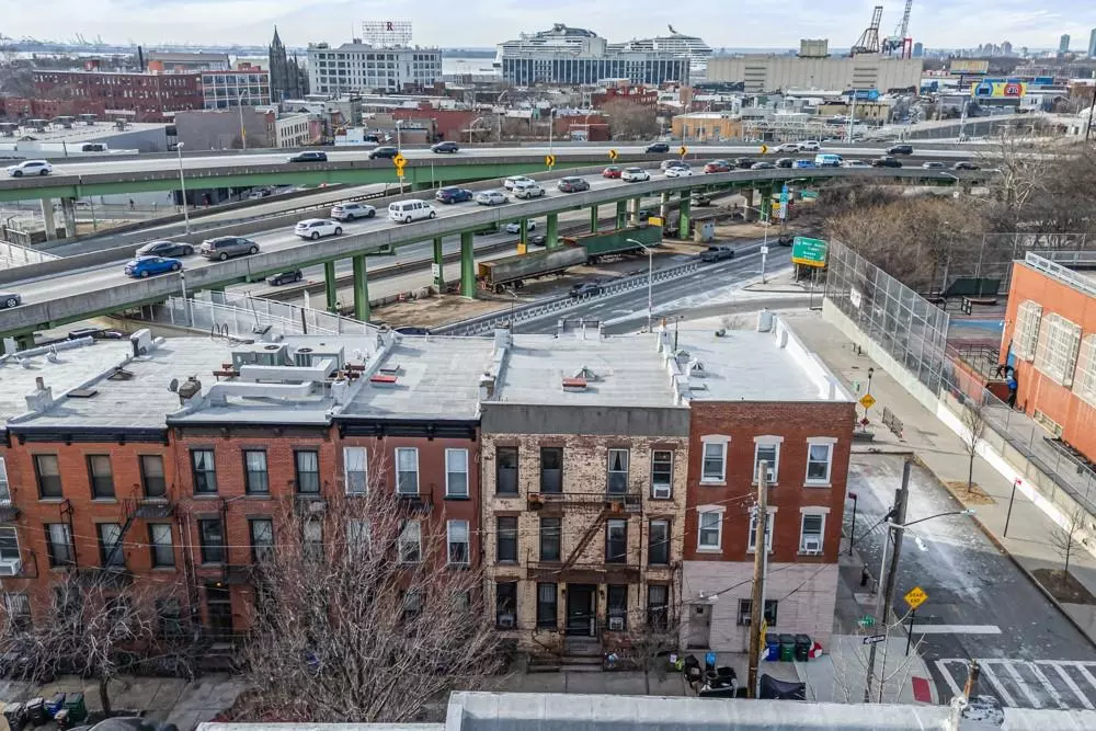Brooklyn, NY 11231,656 Henry ST