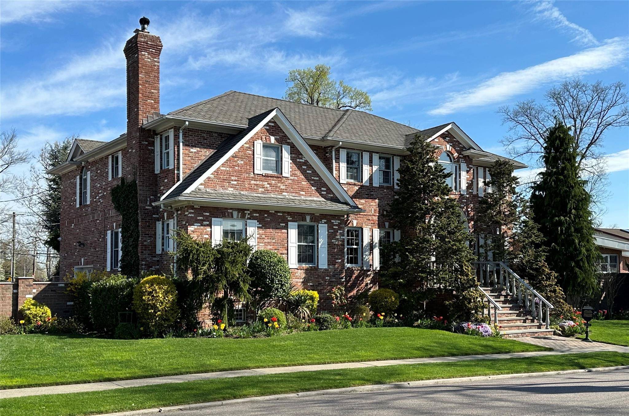 162-03 14th AVE, Beechhurst, NY 11357