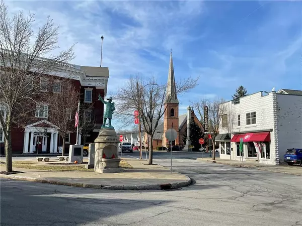 Walden, NY 12586,42 Orchard ST