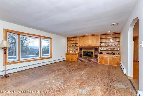 Kerhonkson, NY 12446,435 Samsonville RD