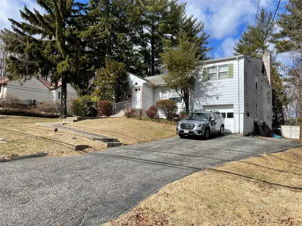 White Plains, NY 10605,90 Havilands LN