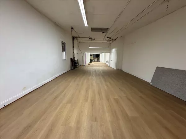 Valley Stream, NY 11581,401 Rockaway Ave