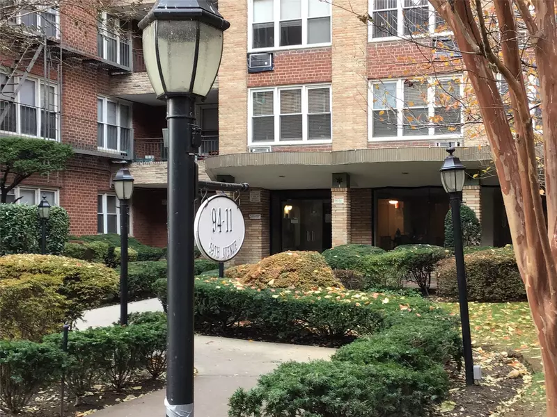94-11 59 Ave #F30, Elmhurst, NY 11373