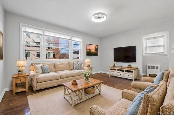 Mount Vernon, NY 10552,521 Locust ST