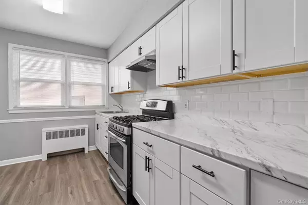 Mount Vernon, NY 10552,521 Locust ST