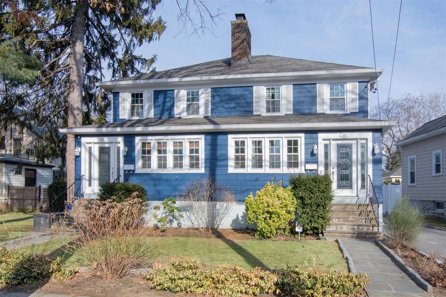 460 Carol PL, Pelham, NY 10803