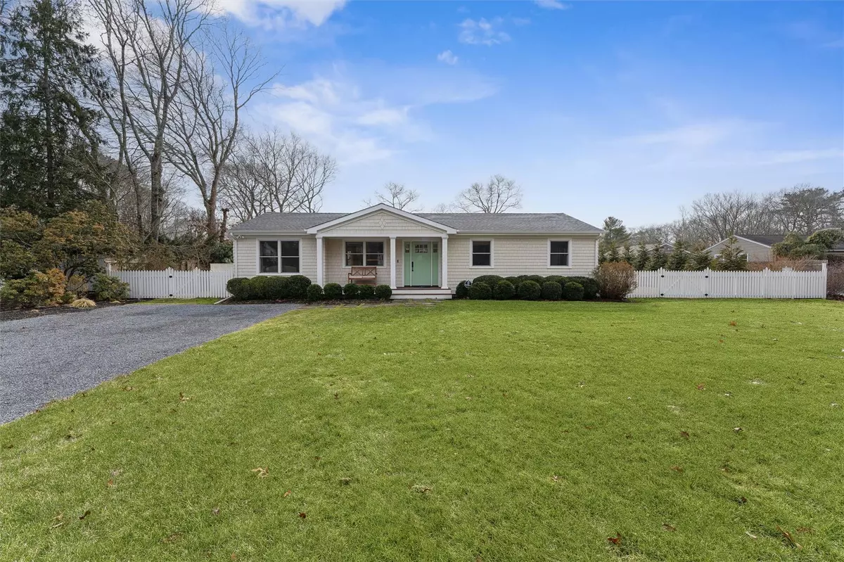 East Quogue, NY 11942,7 Evergreen CT