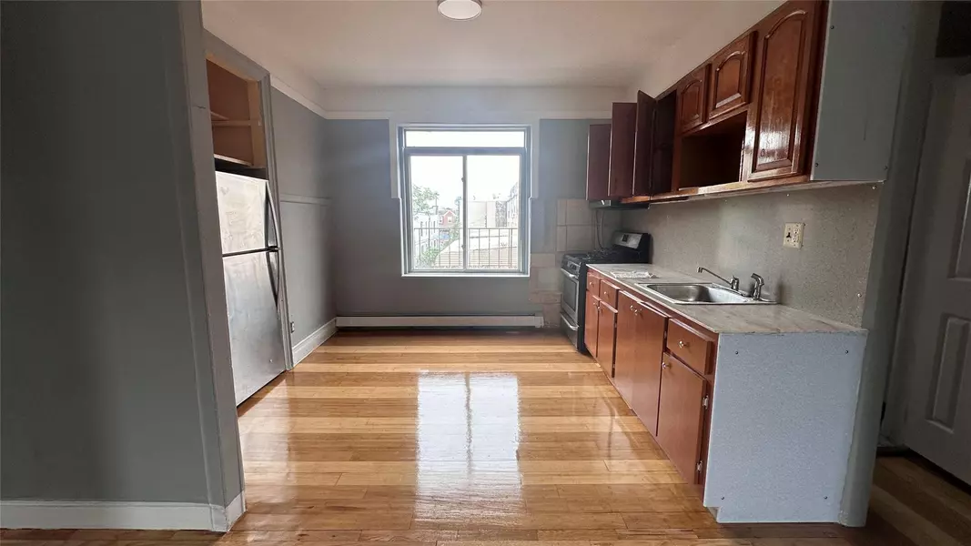 503 Euclid AVE #2R, Brooklyn, NY 11208