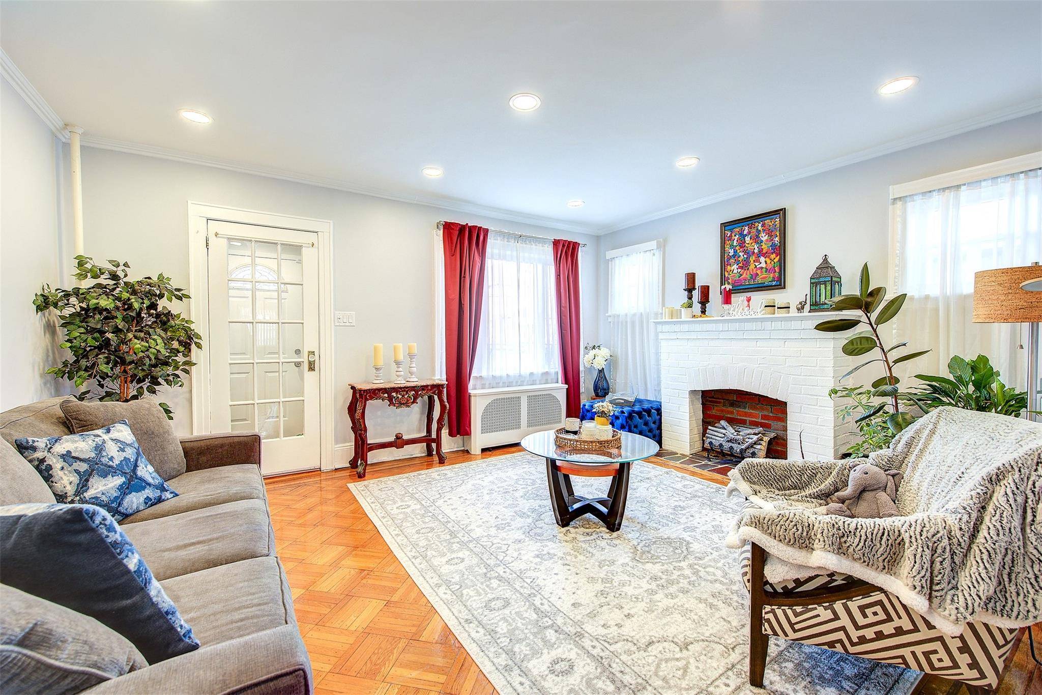 Queens Village, NY 11429,209-30 111 RD