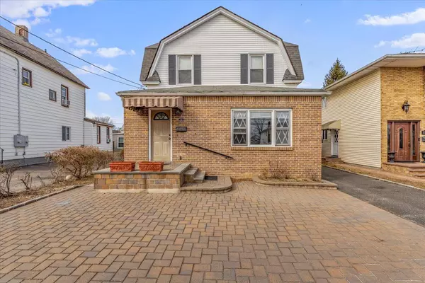 1080 Fulton ST, Woodmere, NY 11598