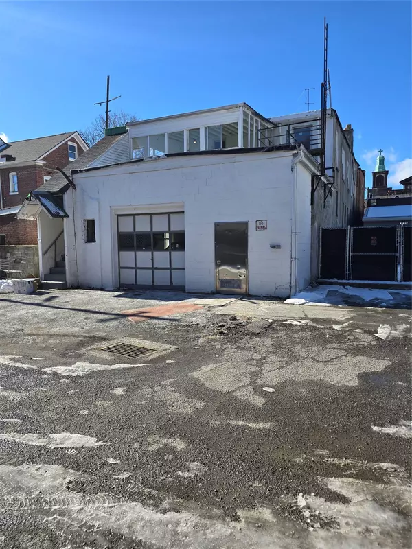 Poughkeepsie, NY 12601,8 Mount Carmel PL
