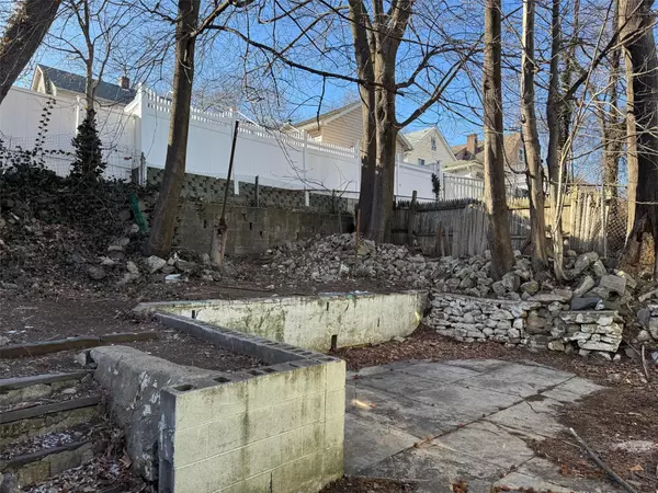 Mount Vernon, NY 10550,48 Wildwood AVE