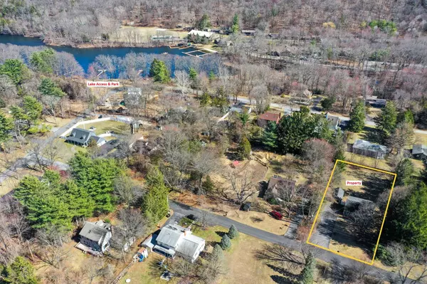 Rhinebeck, NY 12572,412 Sepasco Center ST