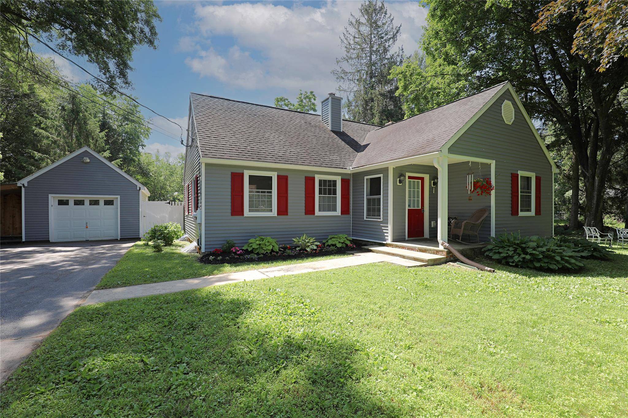 Rhinebeck, NY 12572,412 Sepasco Center ST
