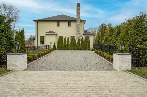 Dix Hills, NY 11746,116 Carman RD