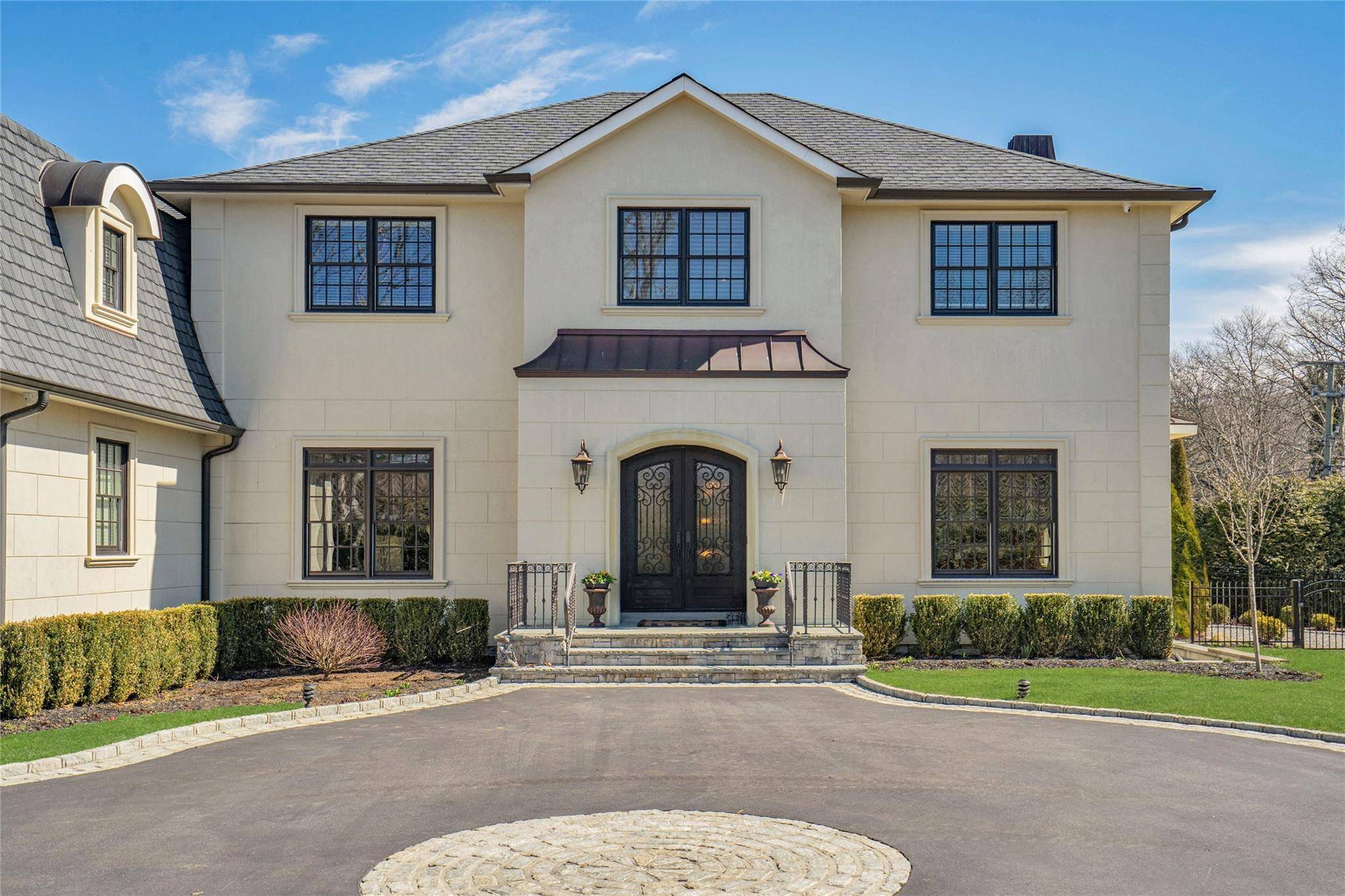 Dix Hills, NY 11746,116 Carman RD