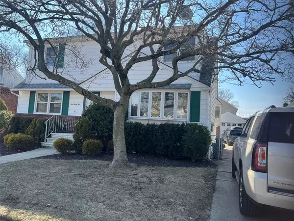 New Hyde Park, NY 11040,525 Lakeville RD