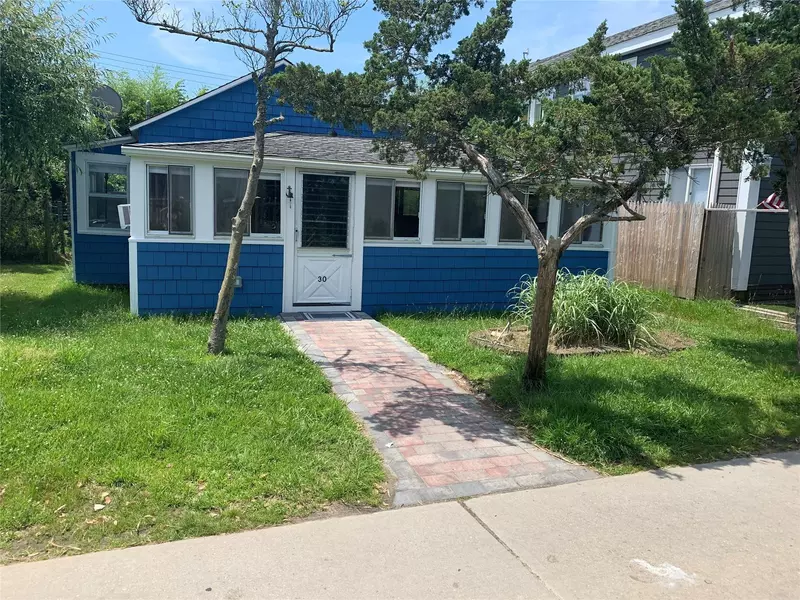 30 Bungalow WALK, Ocean Beach, NY 11770