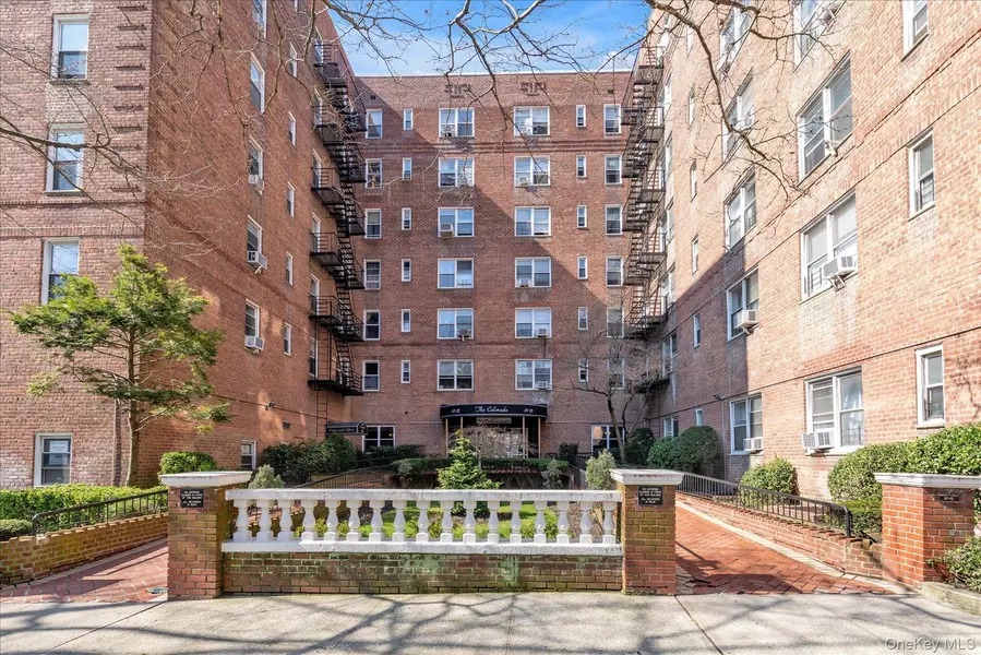 67-12 Yellowstone Blvd ##F18, Forest Hills, NY 11375
