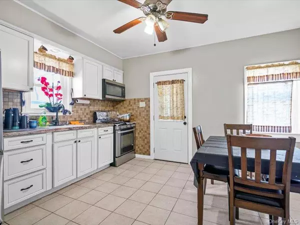 Middletown, NY 10940,31 Beattie AVE