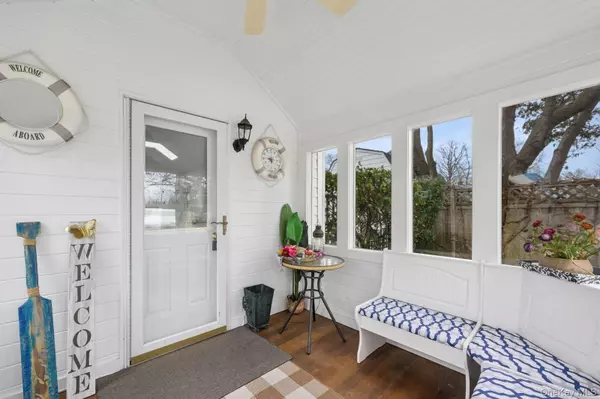 Greenport, NY 11944,424 4th ST