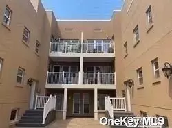 Long Beach, NY 11561,255 W Broadway #301