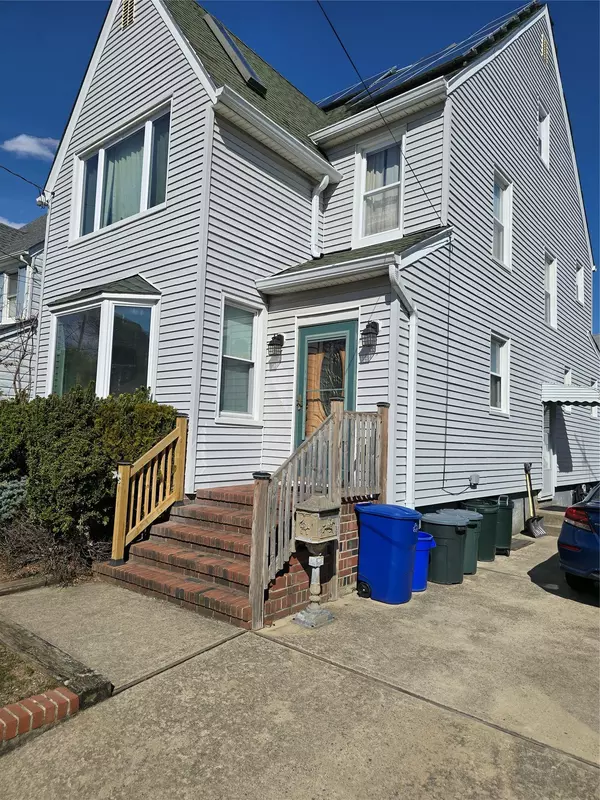 Valley Stream, NY 11581,167 Locust ST