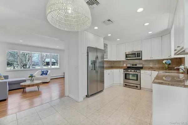 East Marion, NY 11939,4645 Rocky Point RD