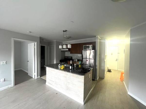Elmhurst, NY 11373,60-70 Woodhaven BLVD #3H