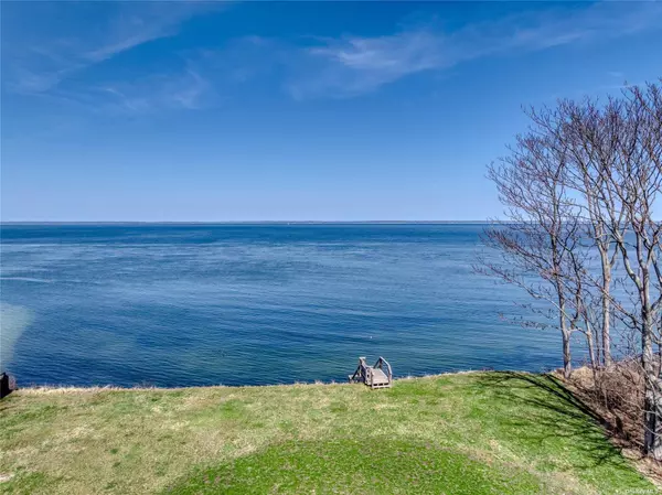 Orient, NY 11957,1390 Demarest RD
