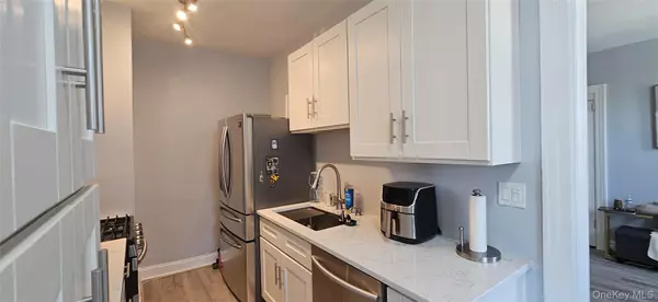 Mount Vernon, NY 10552,445 Gramatan AVE #GC2