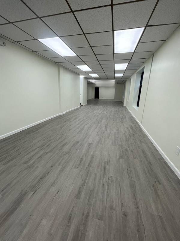 Woodside, NY 11377,47-11 47 AVE