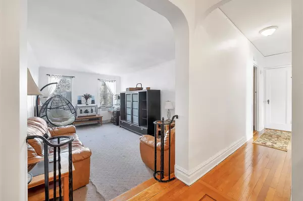 2962 Decatur AVE #5th Floor, Bronx, NY 10458