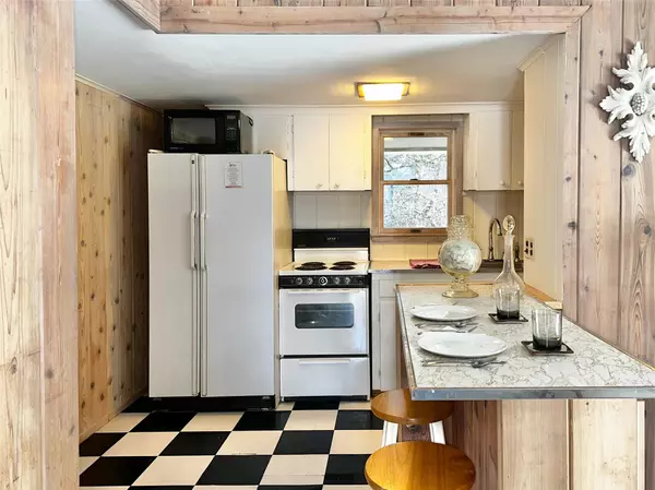 Cherry Grove, NY 11782,236 Sea WALK