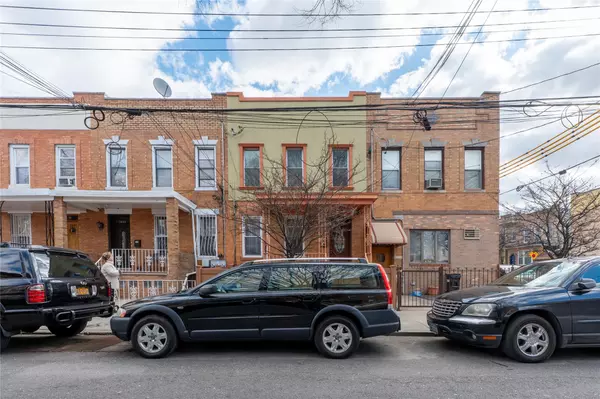 74-45 62 ST, Glendale, NY 11385