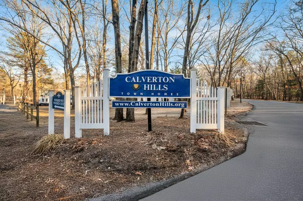Calverton, NY 11933,189 Hill CIR