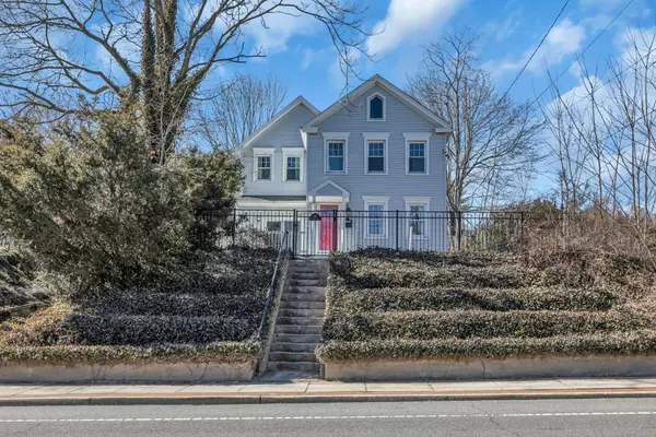 238 Blue Point AVE, Blue Point, NY 11715