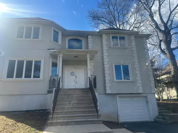 Monsey, NY 10952,73 W Maple AVE