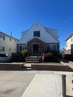 15040 114th PL, South Ozone Park, NY 11420