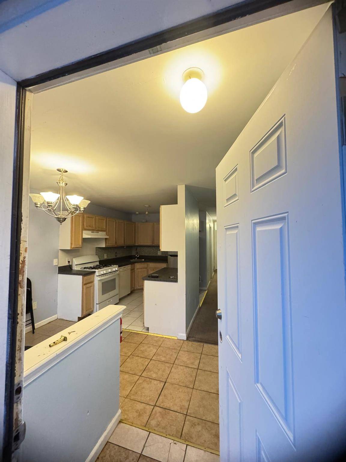 Middletown, NY 10940,11 Jordan LN