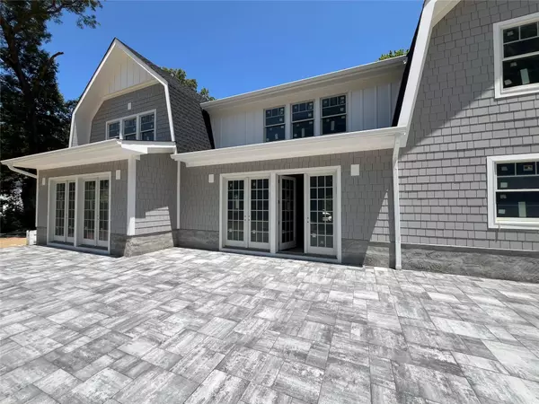 Syosset, NY 11791,541 Split Rock RD