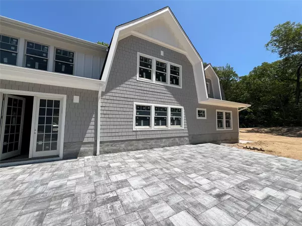 Syosset, NY 11791,541 Split Rock RD