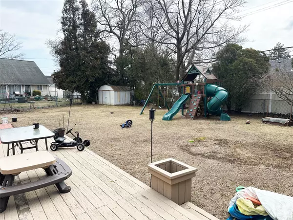 Levittown, NY 11756,94 Mallard RD