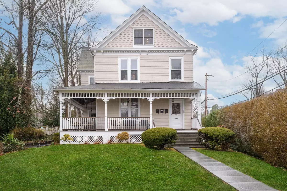 Huntington, NY 11743,43 W Neck RD